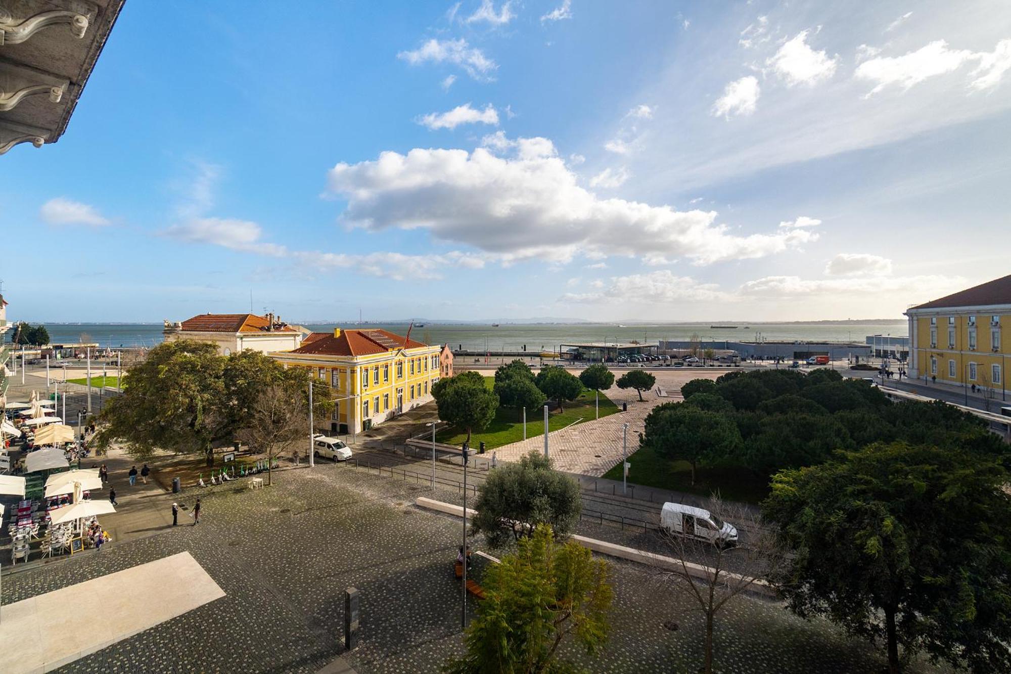 Whome Majestic With Breathtaking River Views * Lisboa